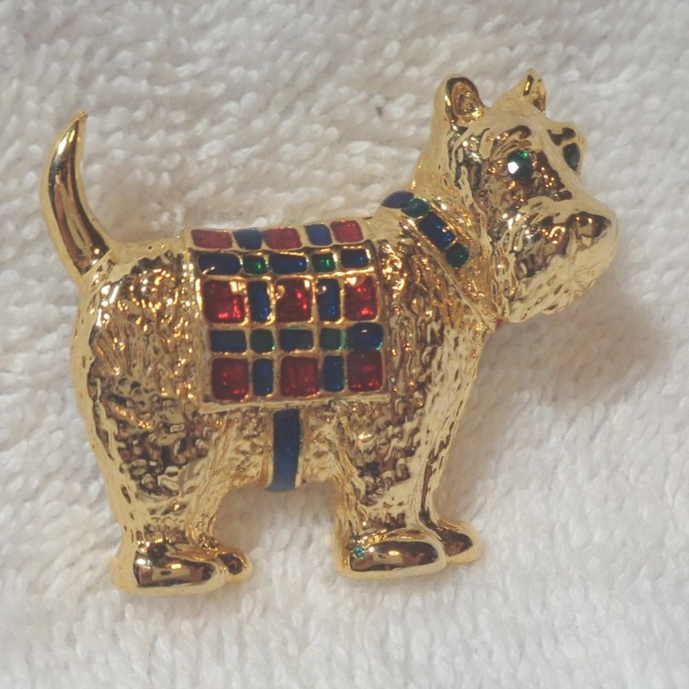 Cute Colored green eyed Scottie Pin